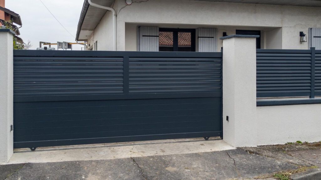 modele-porti-metalice-simple-2