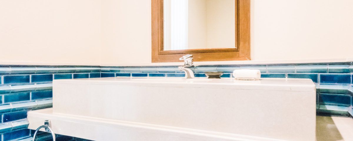 chiuveta-cu-blat-baie